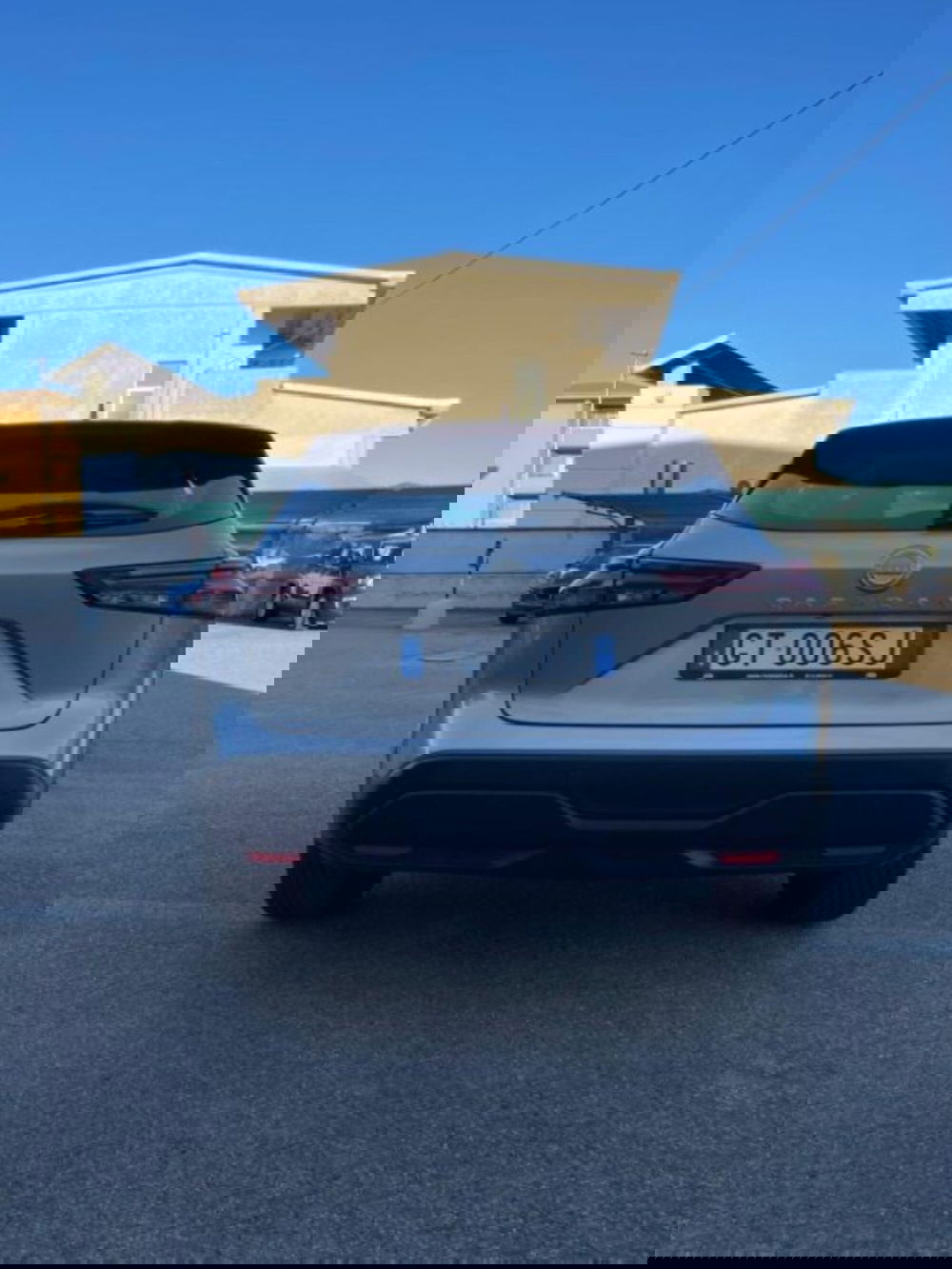 Nissan Qashqai usata a Novara (5)