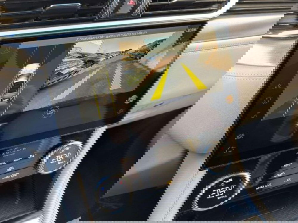 Jaguar F-Pace usata a Siena (12)