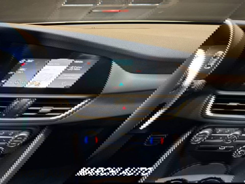 Alfa Romeo Giulia nuova a Perugia (19)