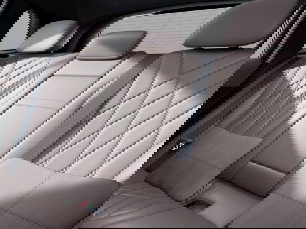 Mercedes-Benz EQE SUV nuova a Verona (7)