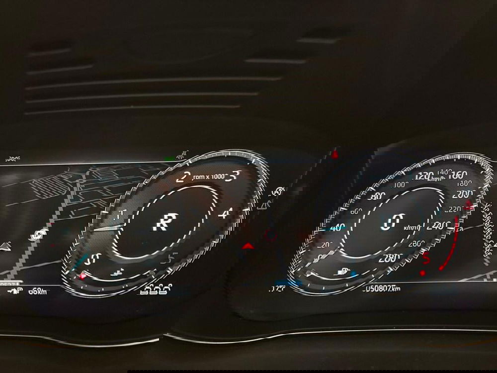 Jaguar E-Pace usata a Varese (10)