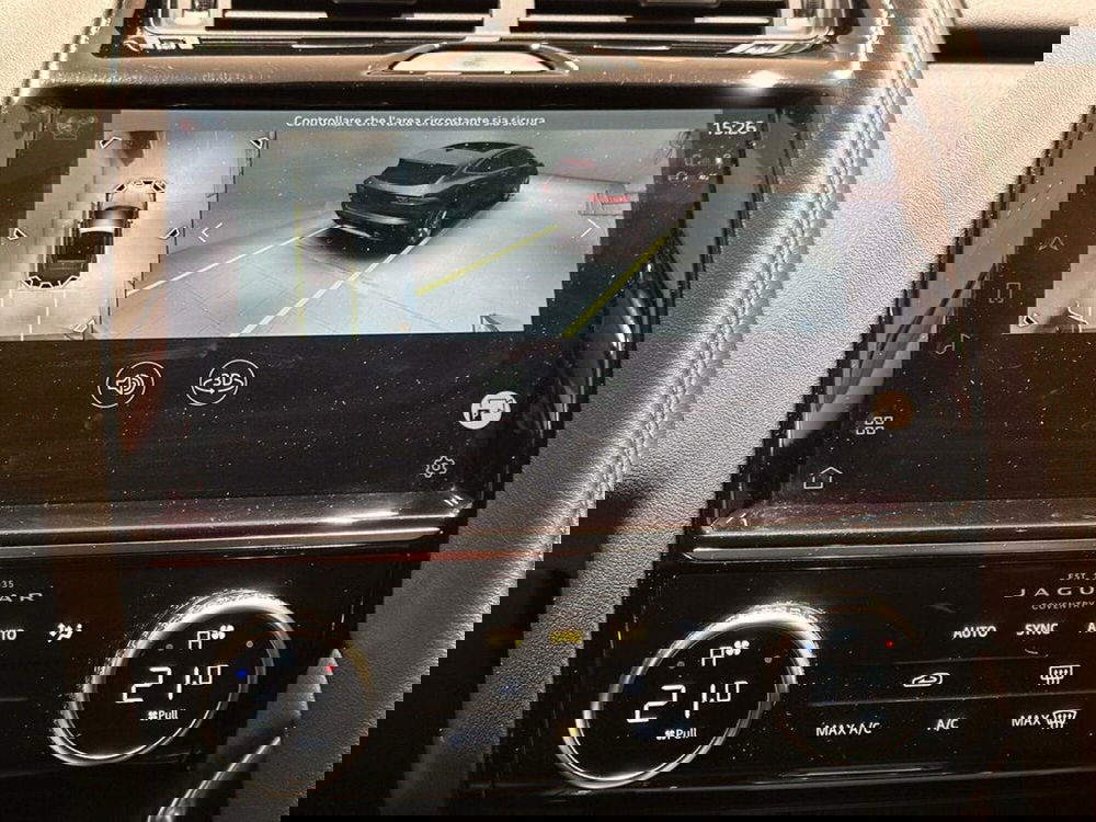 Jaguar E-Pace usata a Varese (12)