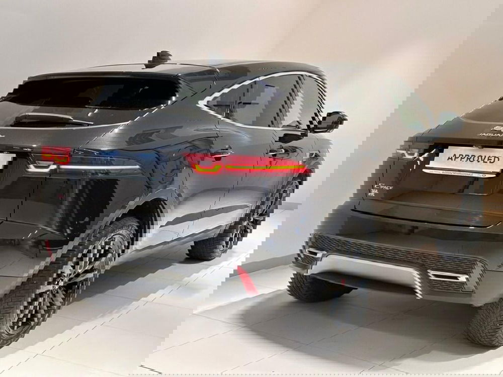 Jaguar E-Pace usata a Varese (2)