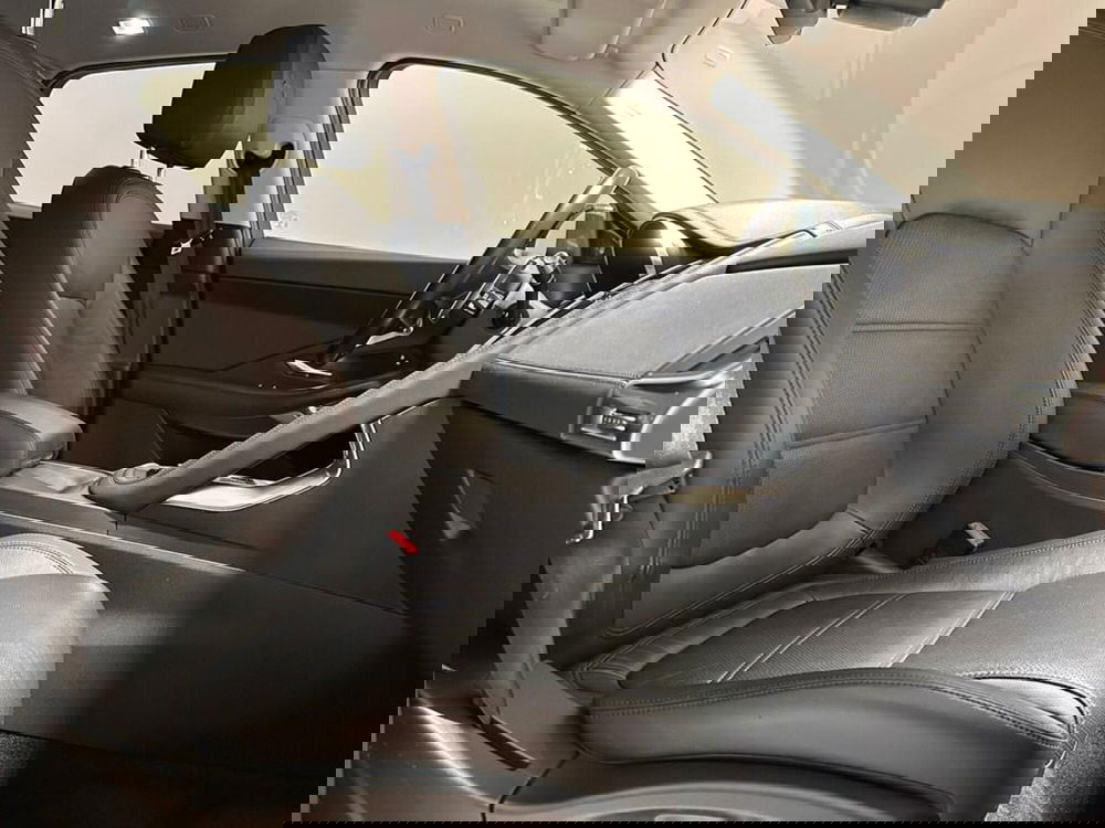 Jaguar E-Pace usata a Varese (3)