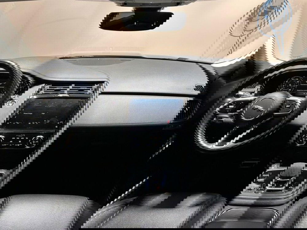 Jaguar E-Pace usata a Varese (4)