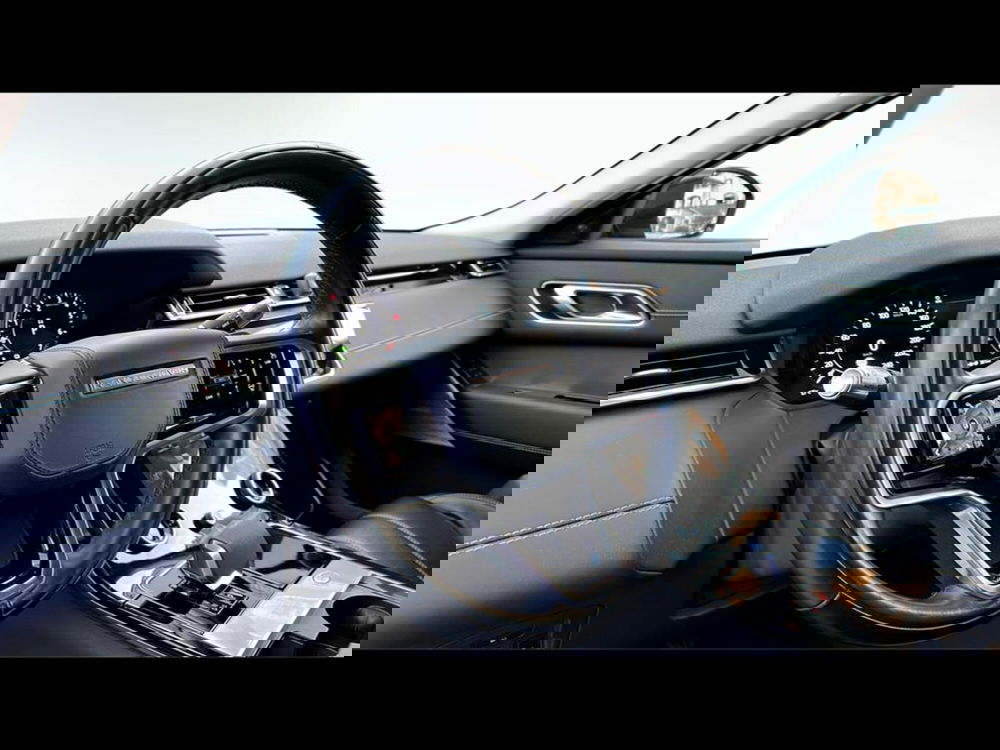 Land Rover Range Rover Velar usata a Varese (11)