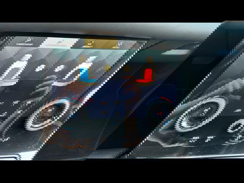 Land Rover Range Rover Velar usata a Varese (15)