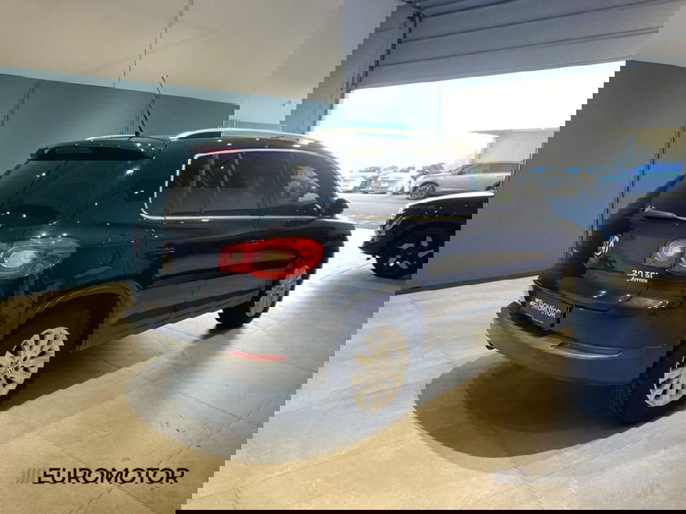 Volkswagen Tiguan usata a Bari (5)