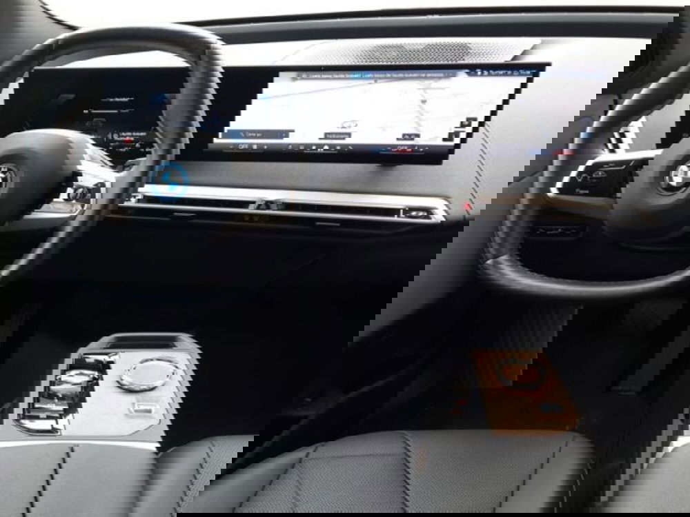 BMW iX usata a Verona (11)