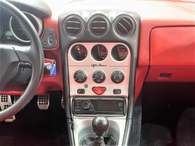 Alfa Romeo Gtv usata a Sondrio (11)