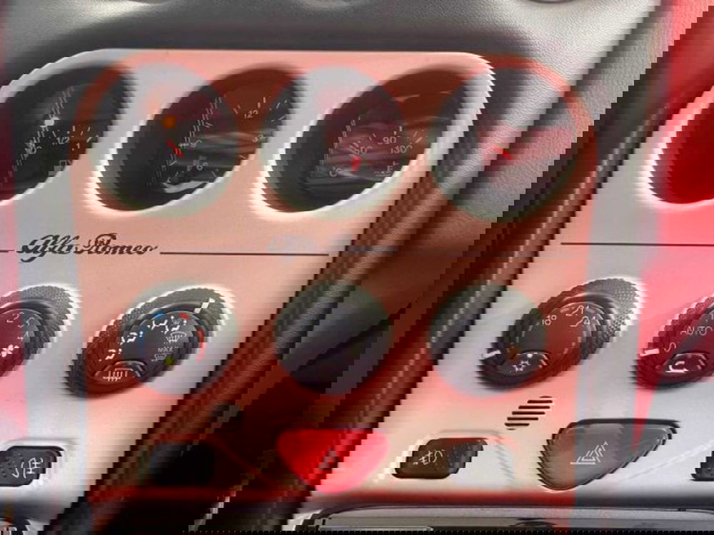 Alfa Romeo Gtv usata a Sondrio (16)