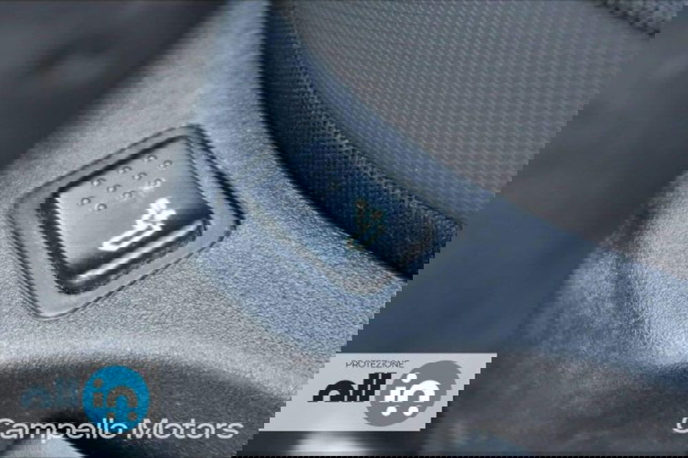 Jeep Renegade usata a Venezia (17)