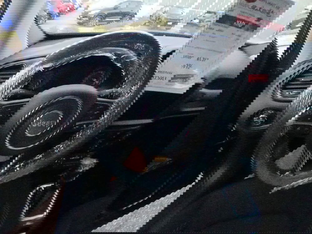 Jeep Renegade usata a Lecce (17)