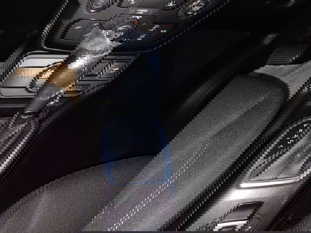 Jeep Renegade usata a Lecce (18)