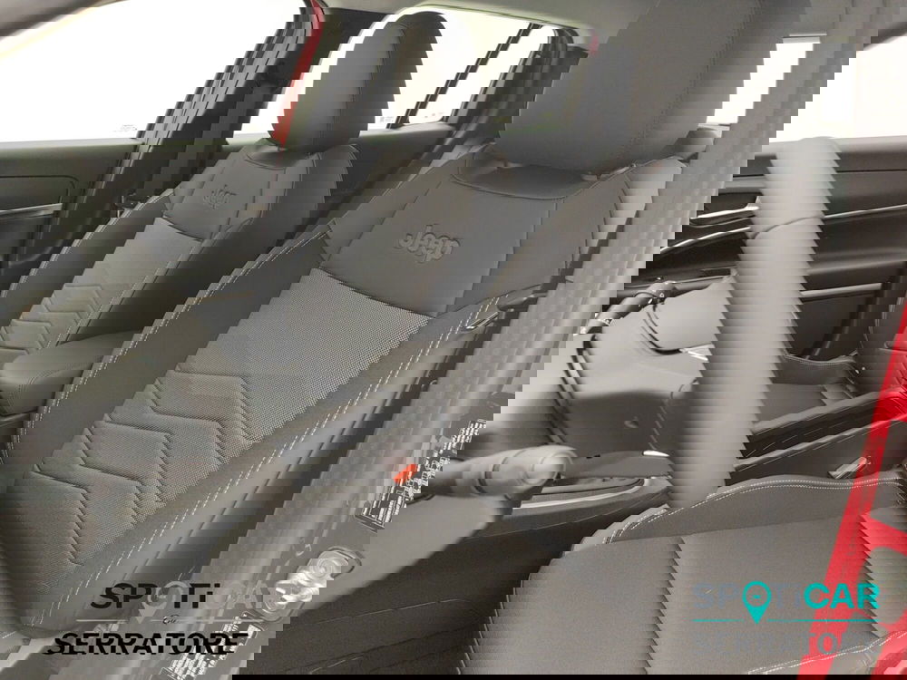 Jeep Avenger nuova a Como (13)