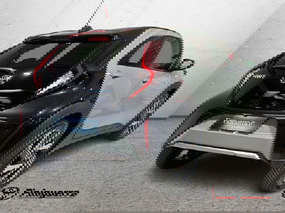 Toyota Aygo X nuova a Lecco (4)