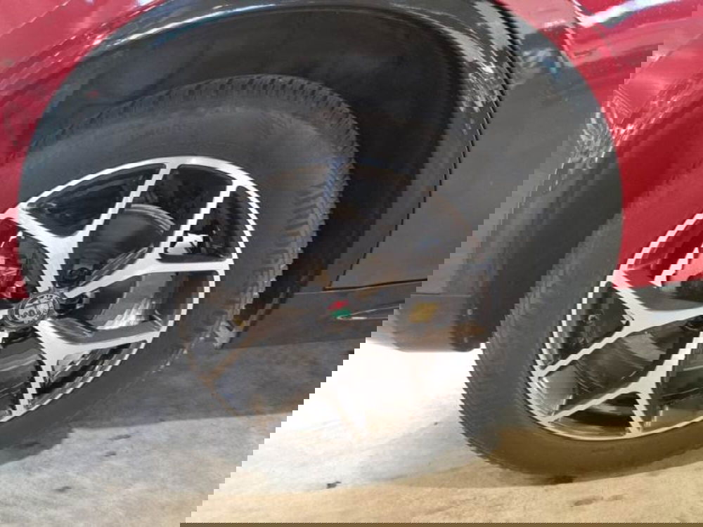 Alfa Romeo Stelvio usata a Salerno (18)