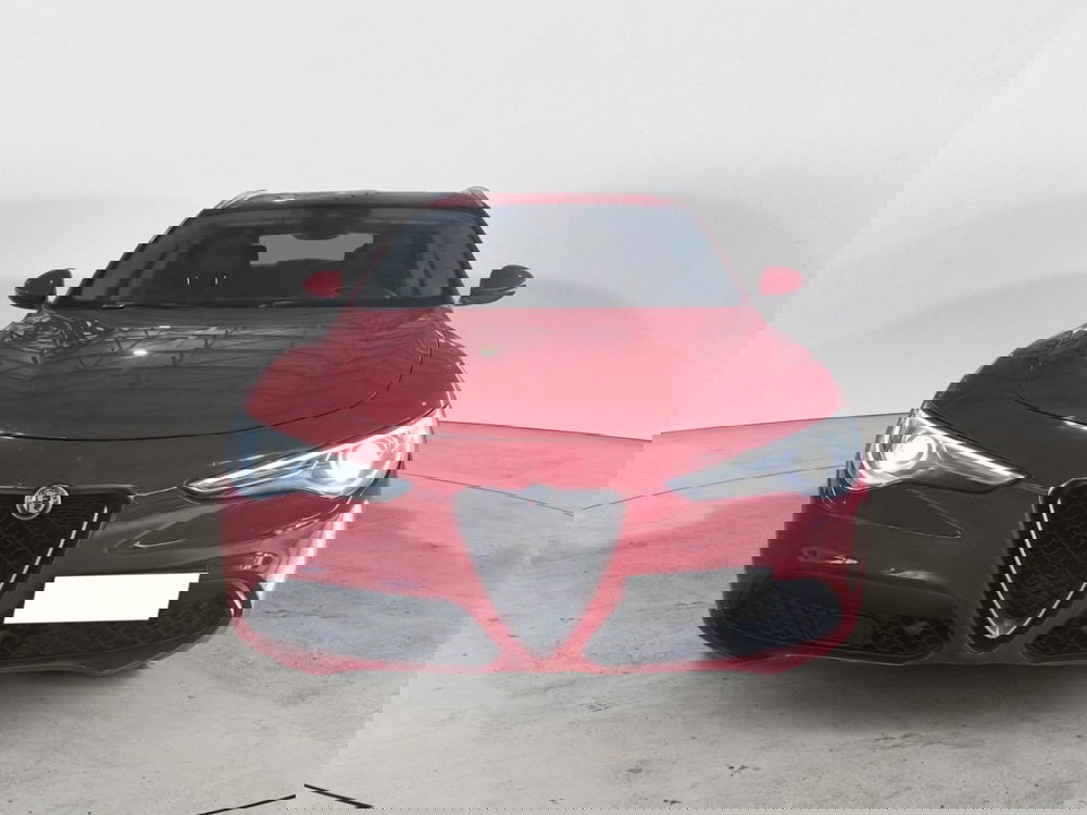 Alfa Romeo Stelvio usata a Salerno (2)