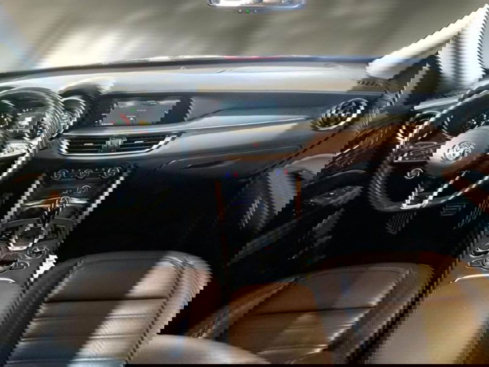 Alfa Romeo Stelvio usata a Salerno (9)