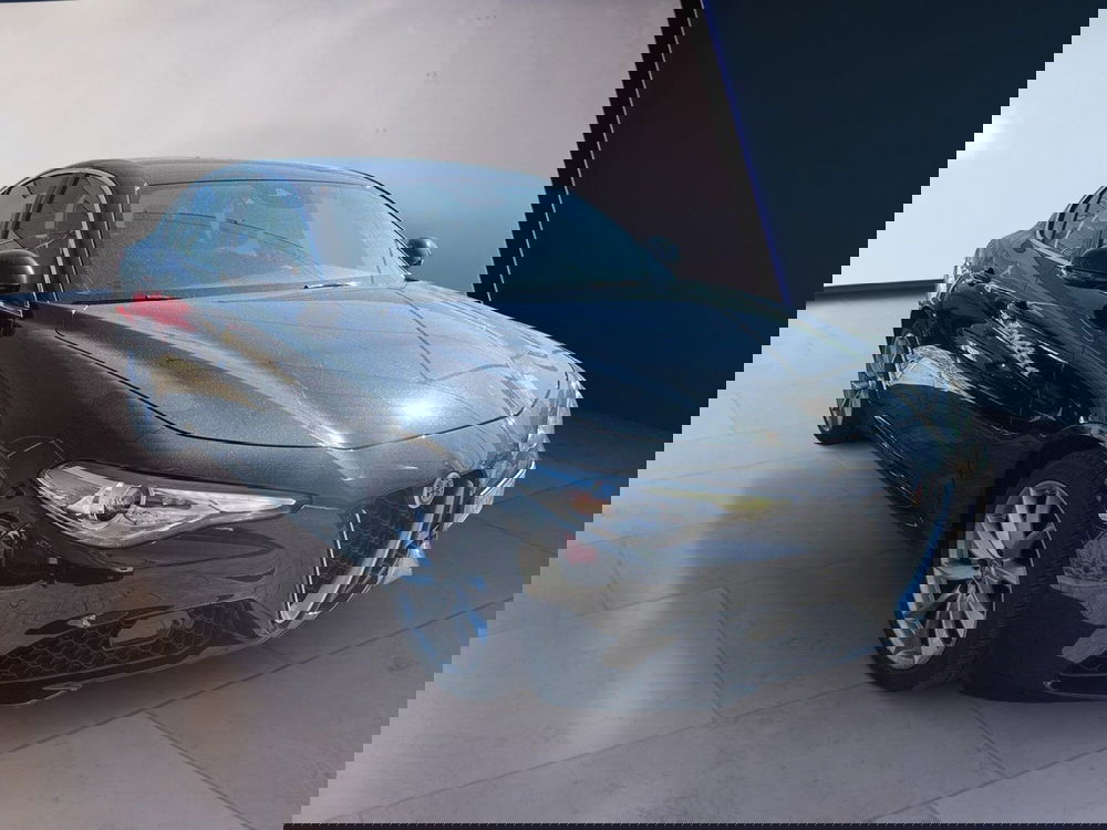 Alfa Romeo Giulia usata a Torino (3)