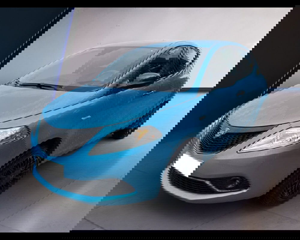 Lancia Ypsilon usata a Torino (8)