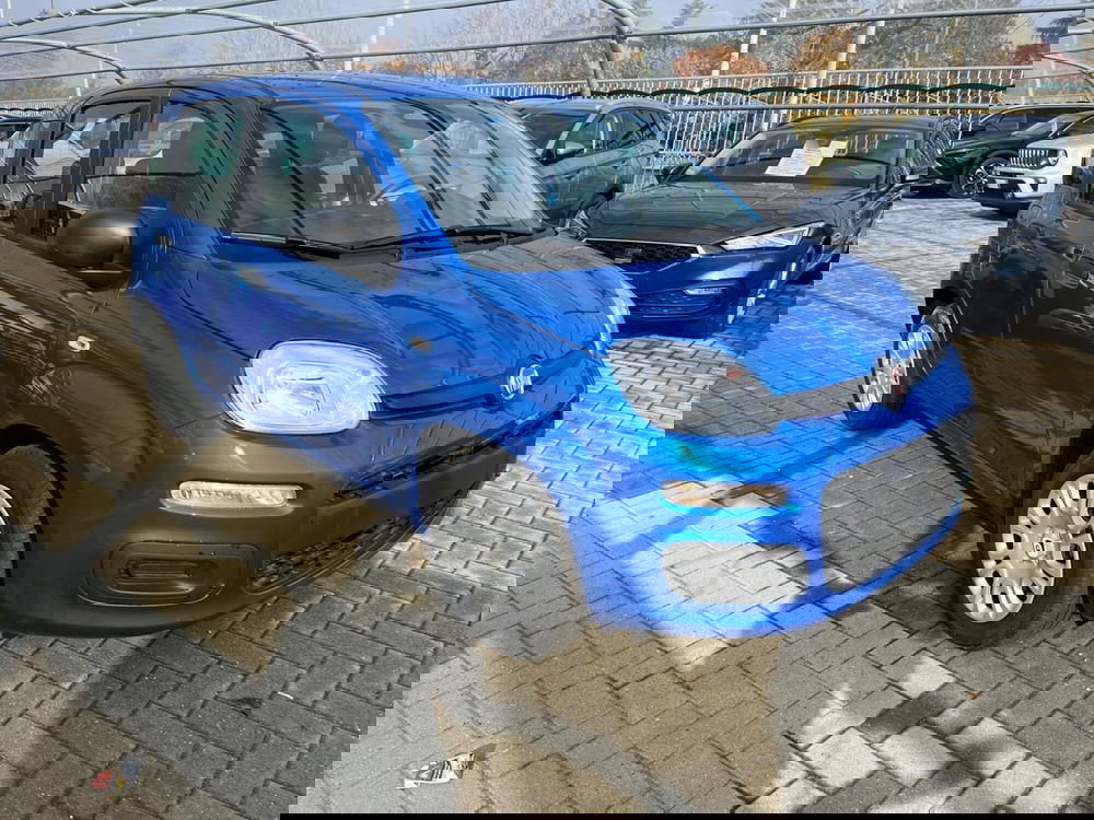 Fiat Panda Cross nuova a Milano (3)