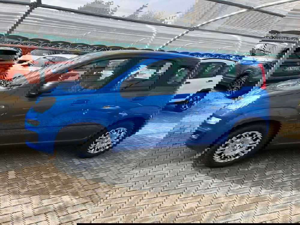 Fiat Panda Cross nuova a Milano (4)