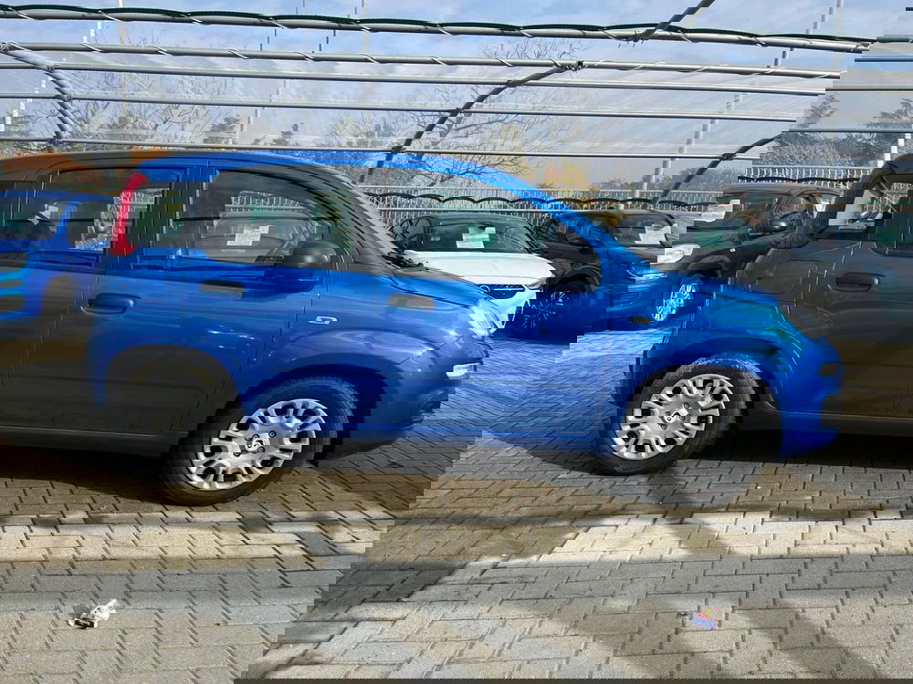 Fiat Panda Cross nuova a Milano (5)