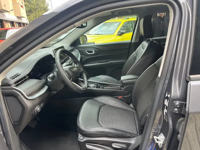 Jeep Compass usata a Milano (11)