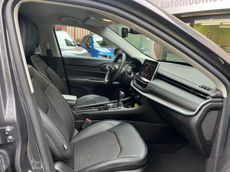 Jeep Compass usata a Milano (12)