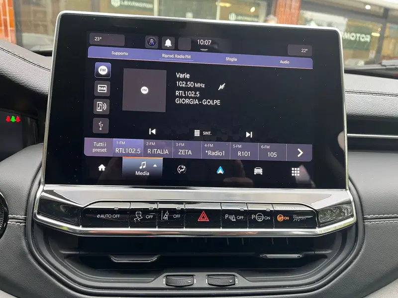 Jeep Compass usata a Milano (16)