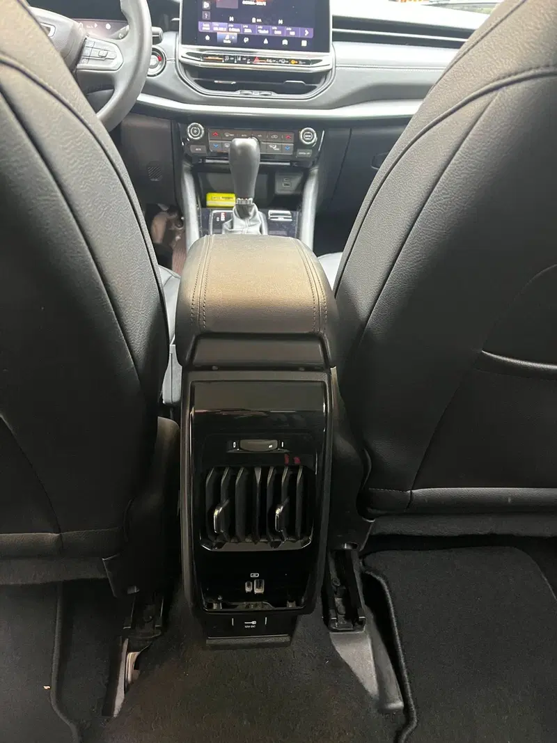 Jeep Compass usata a Milano (19)