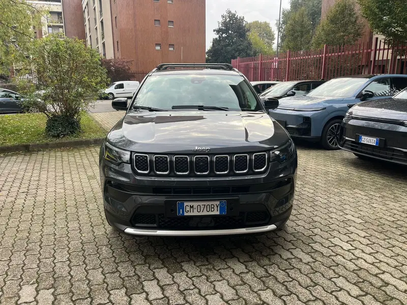 Jeep Compass usata a Milano (2)