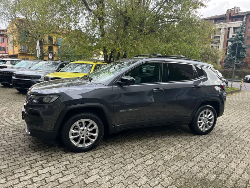 Jeep Compass usata a Milano (5)