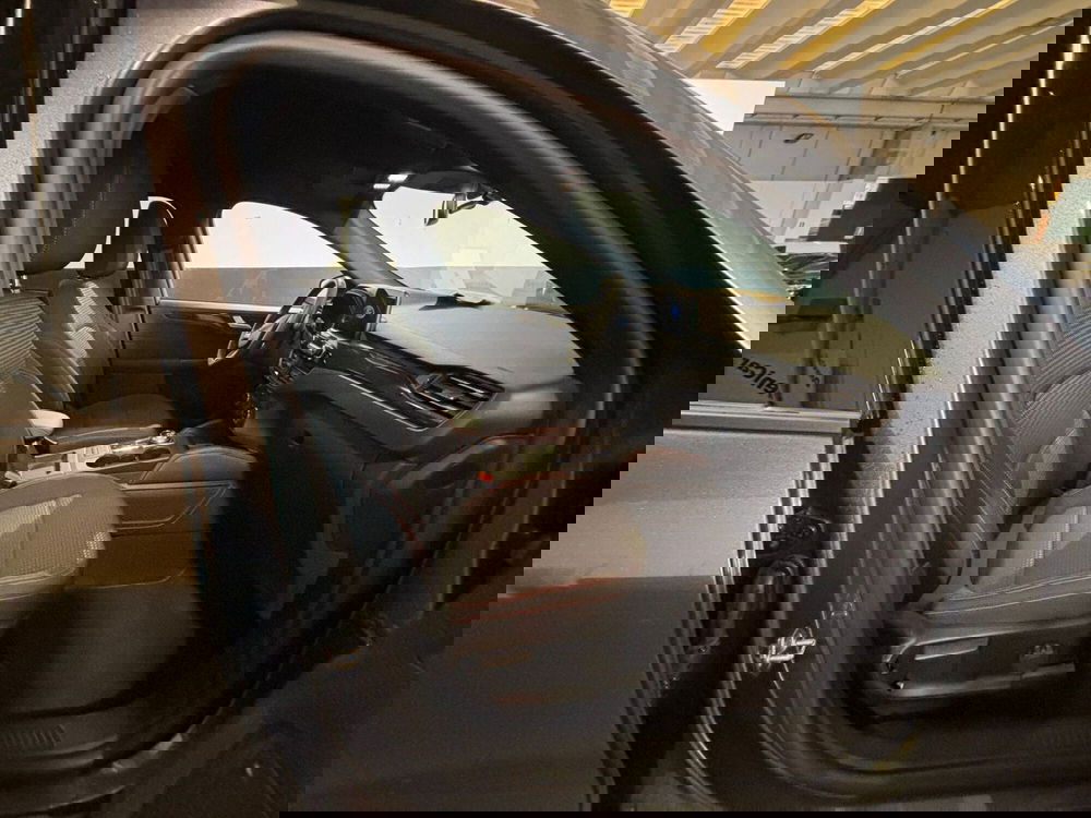 Ford Kuga usata a Milano (11)