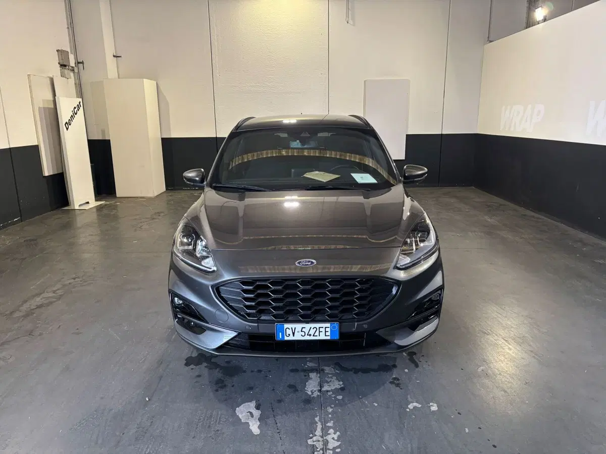 Ford Kuga usata a Milano (2)
