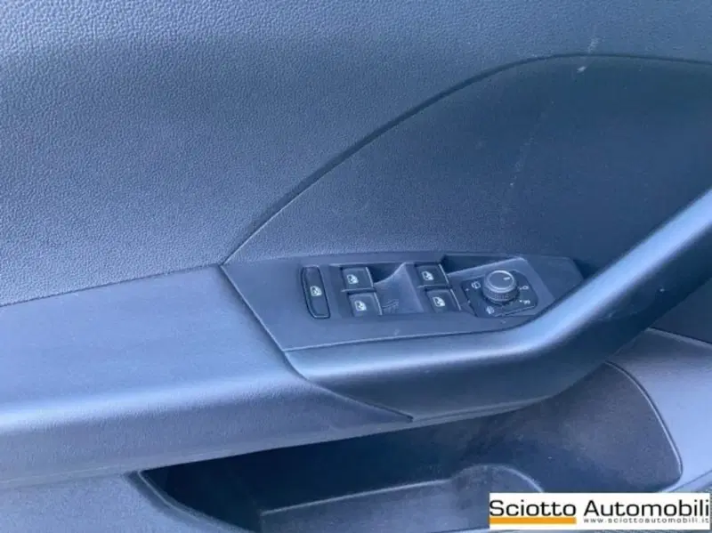 Volkswagen T-Cross usata a Messina (12)