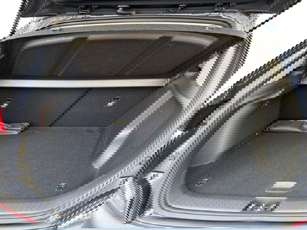 Hyundai Kona usata a Lucca (10)