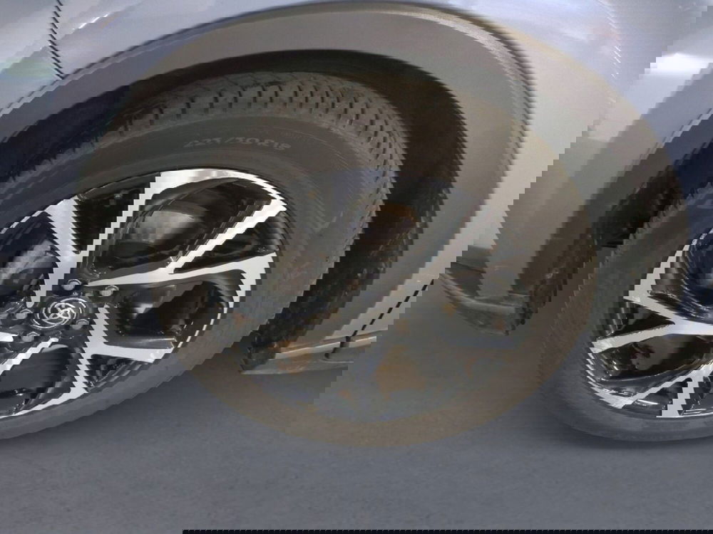 Toyota Toyota C-HR usata a Milano (10)