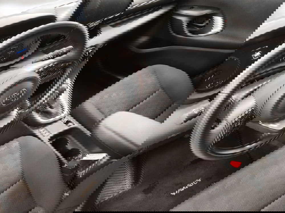 Toyota Yaris usata a Roma (12)