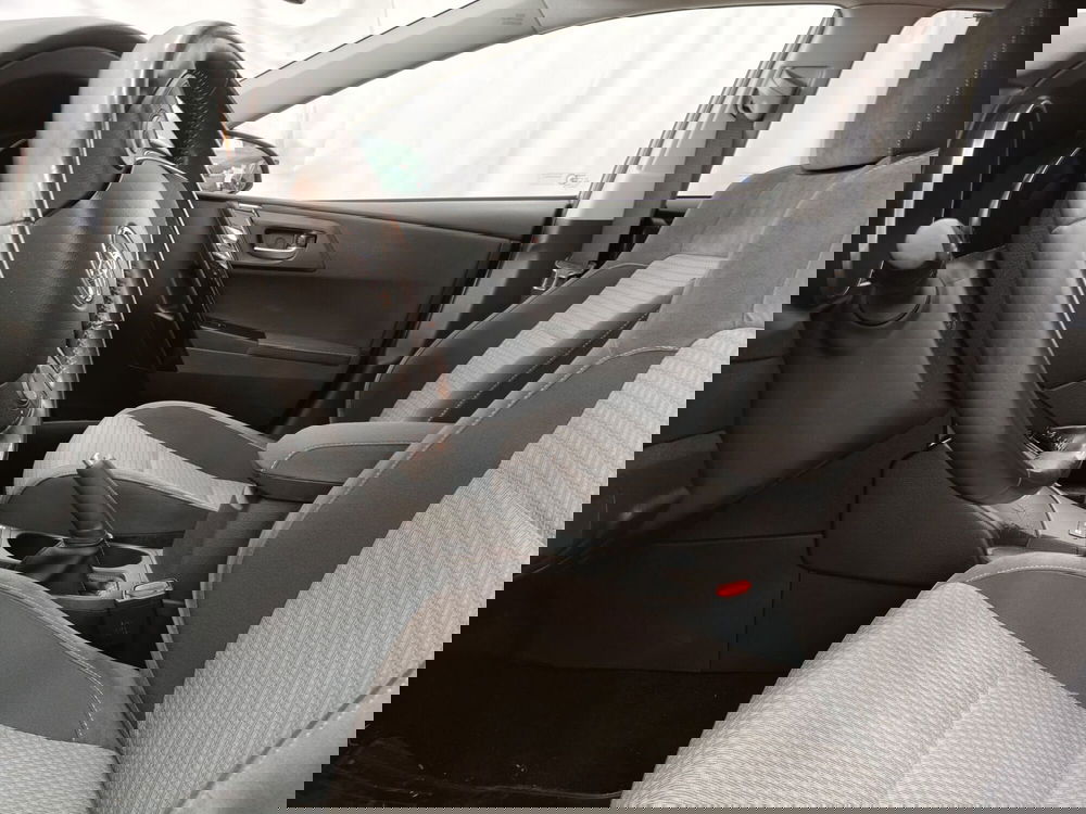 Toyota Auris usata a Roma (14)