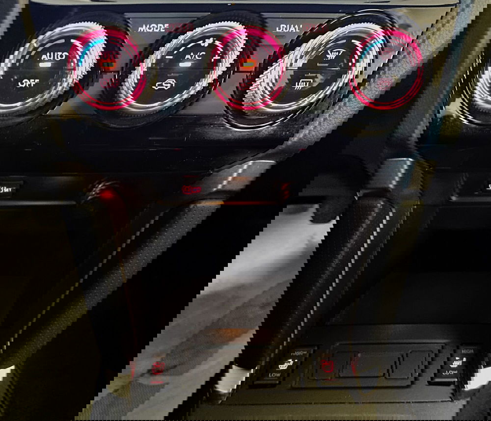 Subaru Forester usata a Pavia (12)