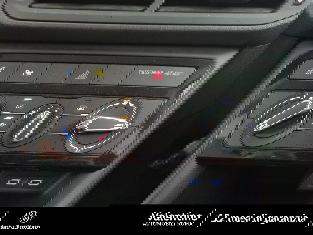 Volkswagen T-Cross usata a Roma (15)