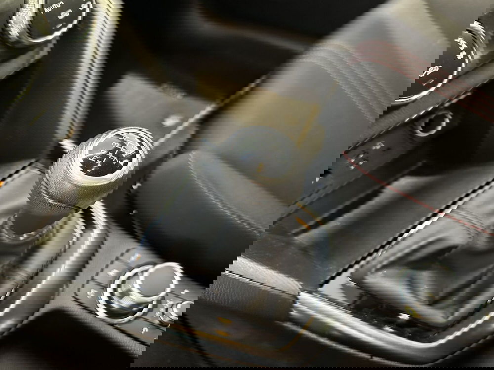 Mazda Mazda2 usata a Latina (17)