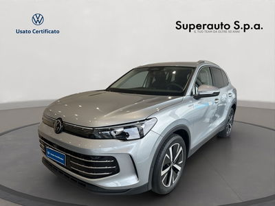 Volkswagen Tiguan 1.5 etsi Elegance 150cv dsg nuova a Carmignano di Brenta