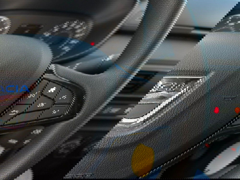 Dacia Sandero usata a Vercelli (6)