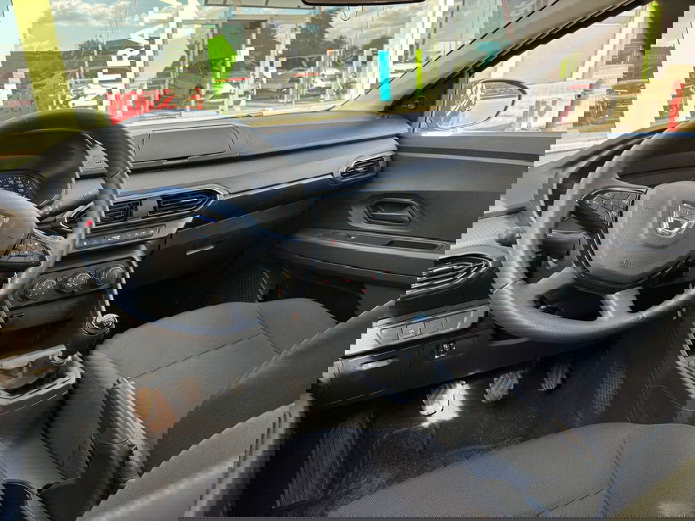 Dacia Sandero usata a Vercelli (7)