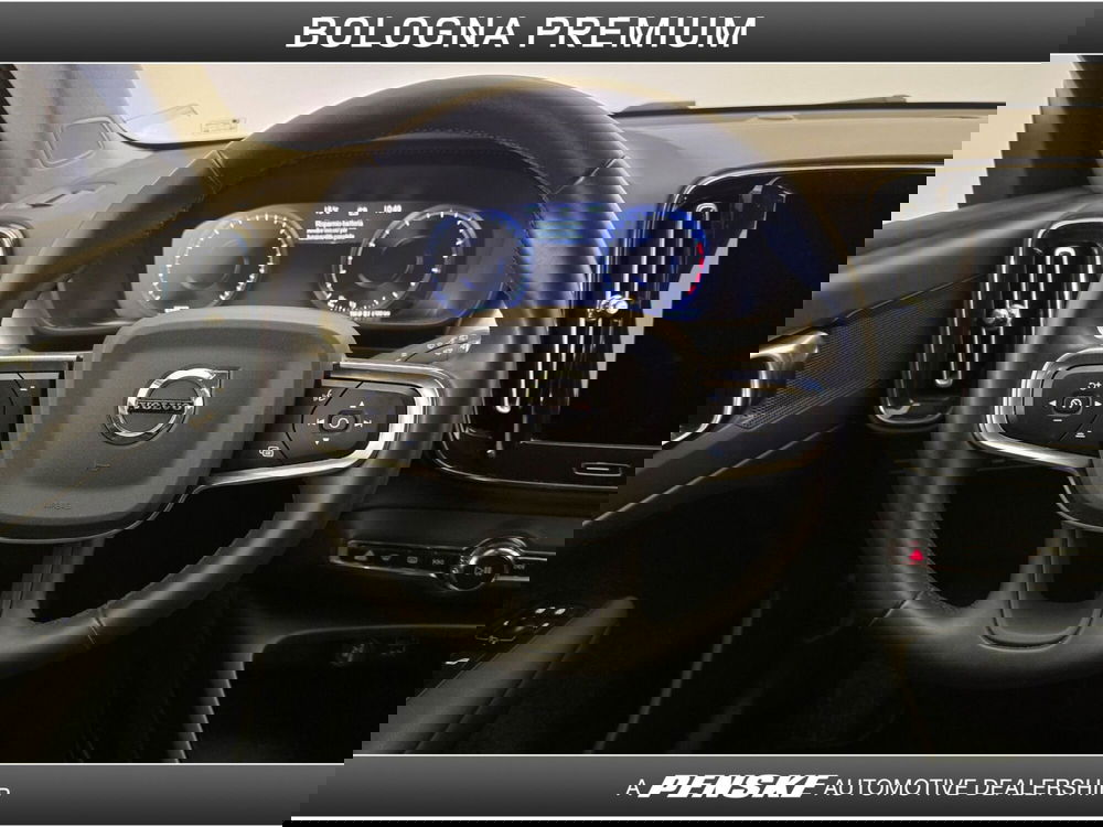 Volvo XC40 usata a Bologna (10)