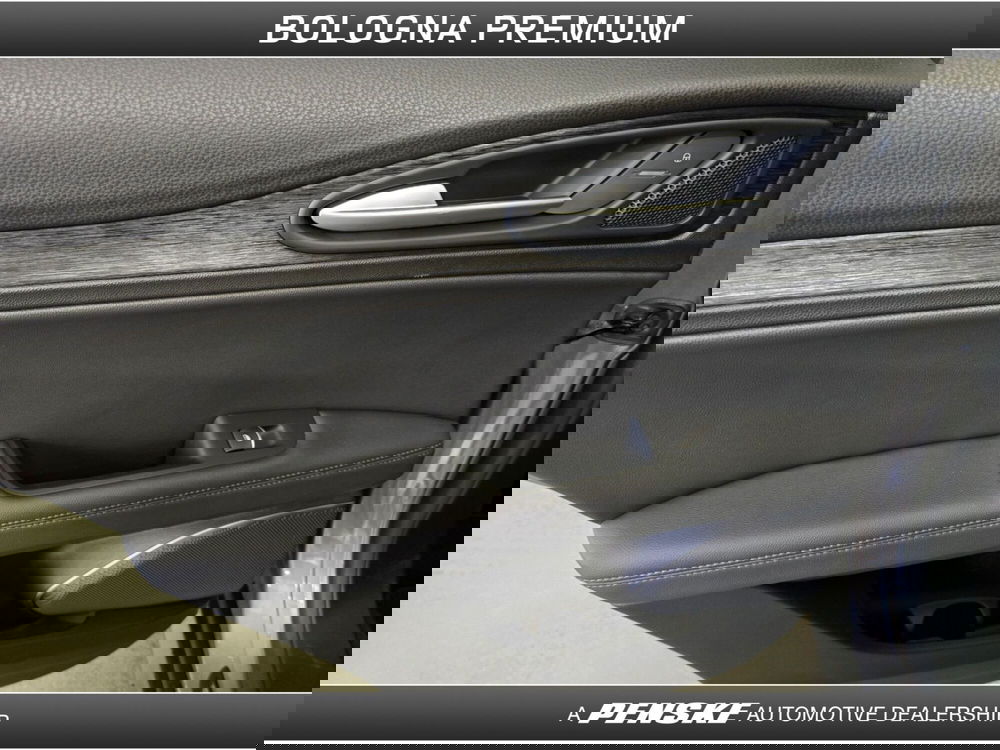 Alfa Romeo Stelvio usata a Bologna (19)