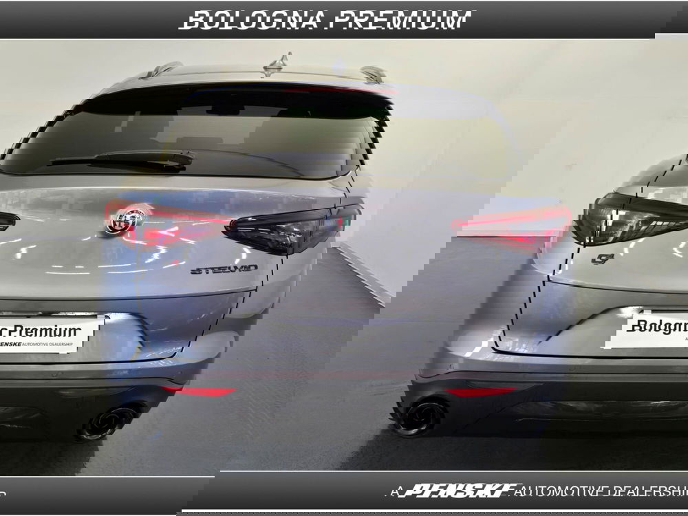 Alfa Romeo Stelvio usata a Bologna (7)